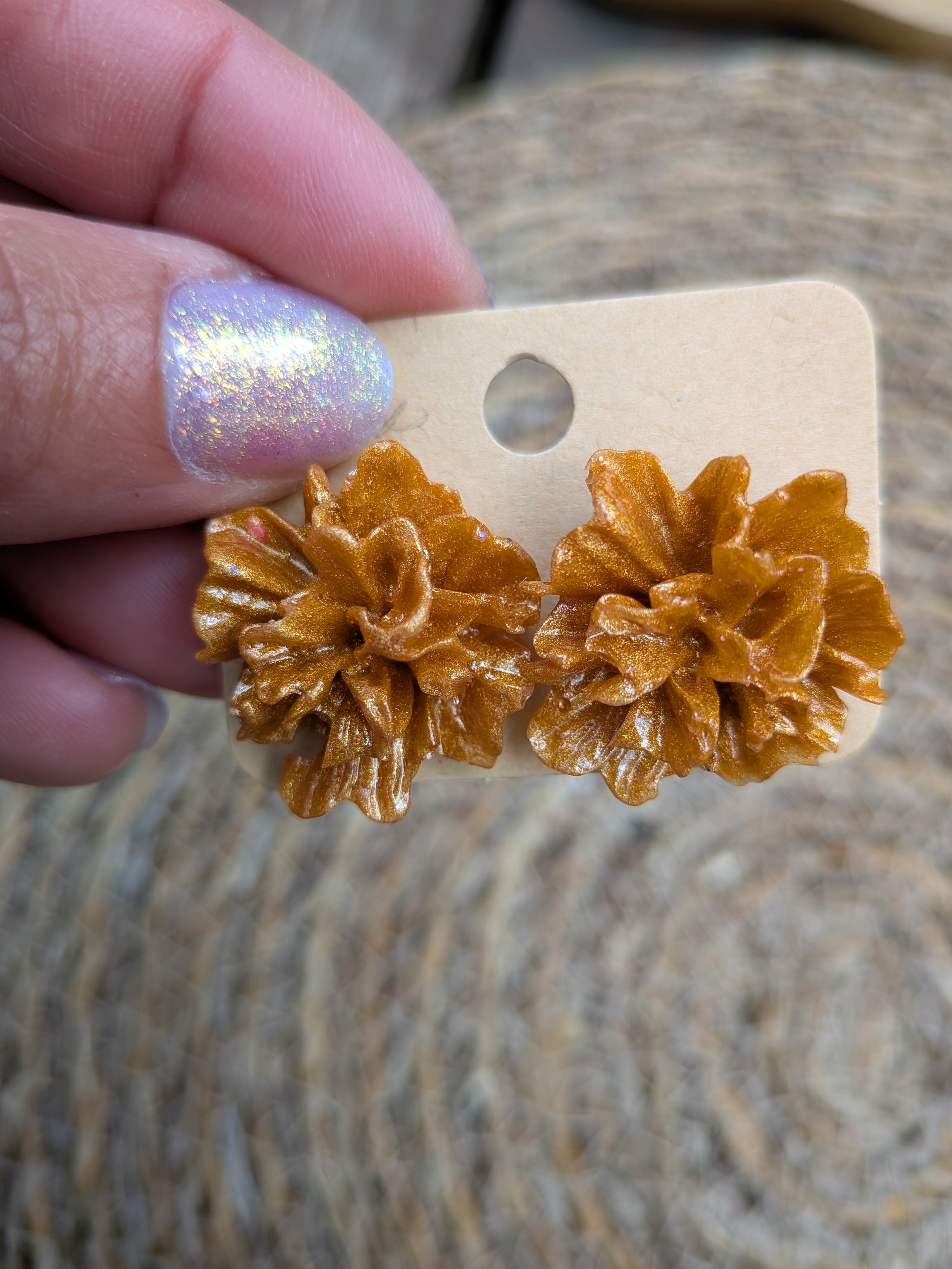 Clous d'oreilles Fleurs de Cristal en Résine Epoxy – Bicolore & Unicolore