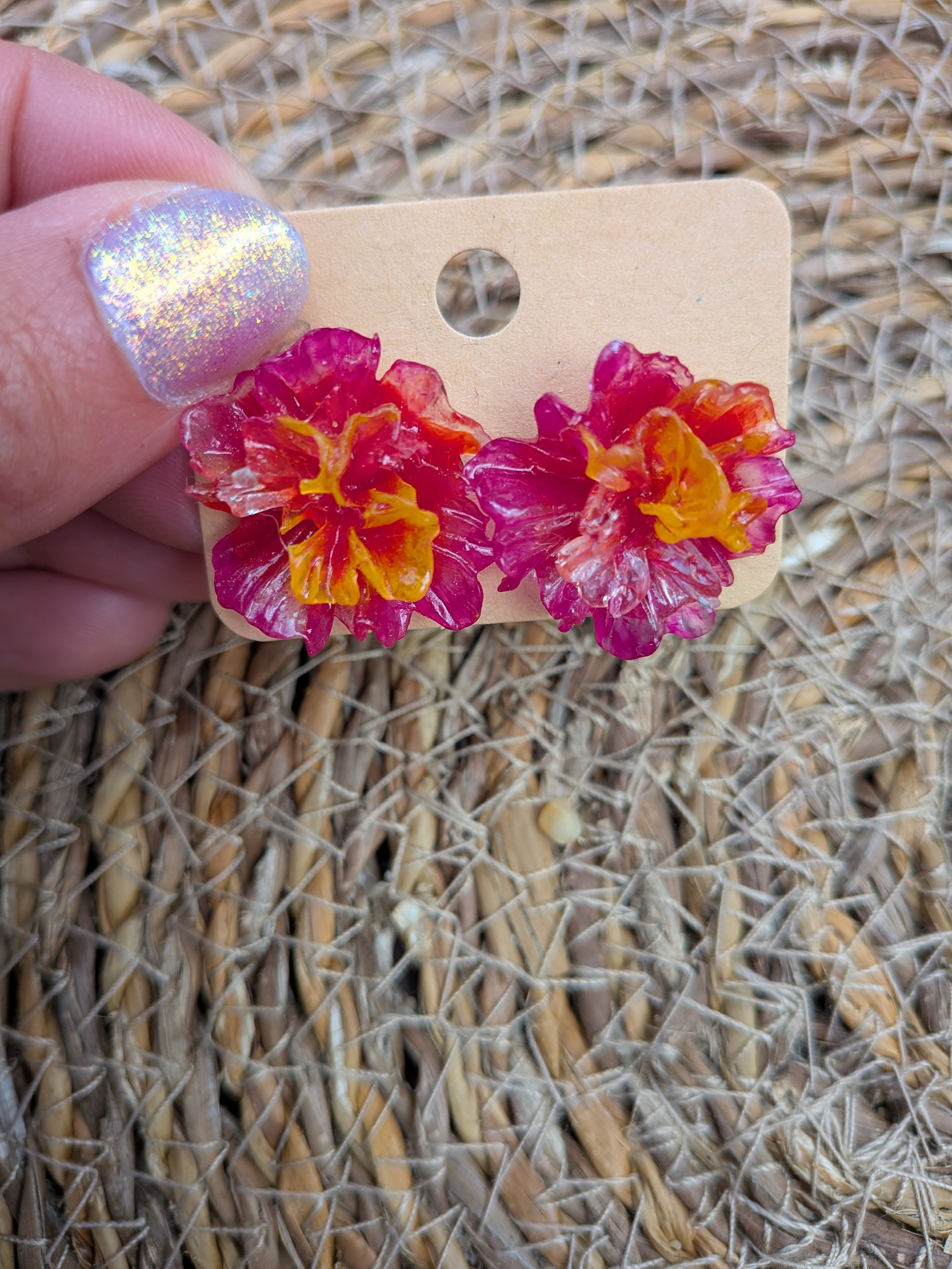 Clous d'oreilles Fleurs de Cristal en Résine Epoxy – Bicolore & Unicolore