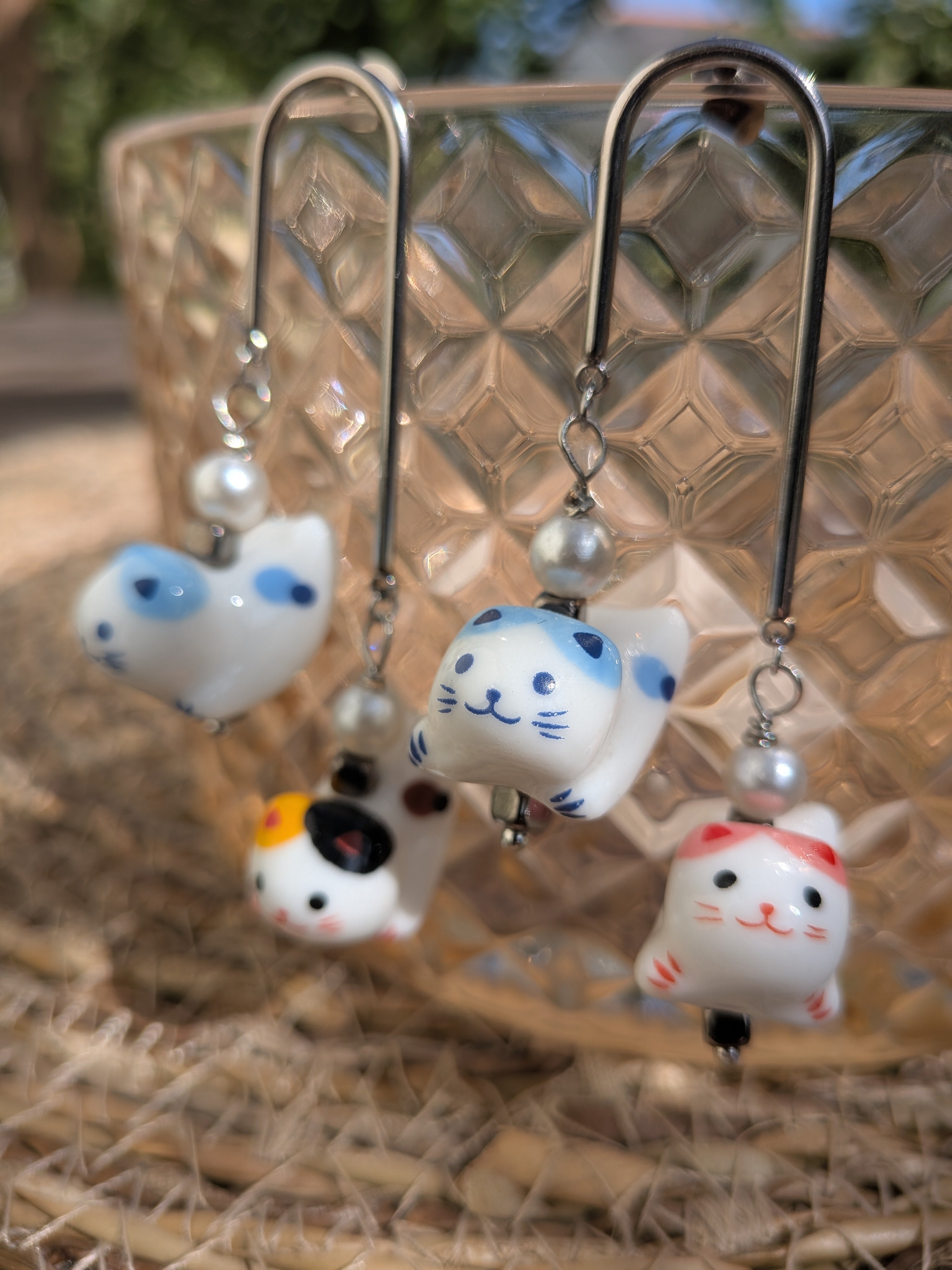 Boucles d'oreilles chats en porcelaine bleus