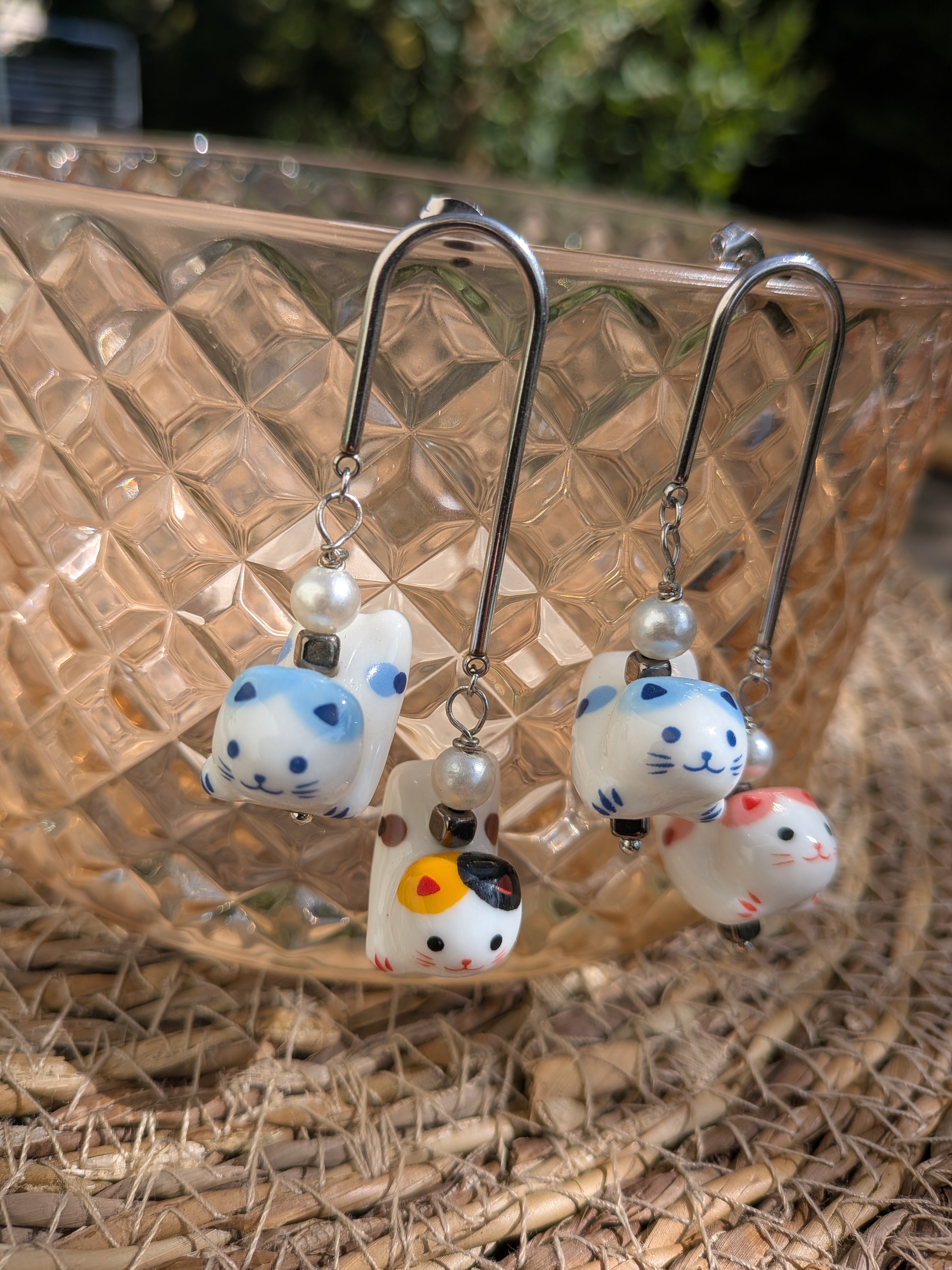 Boucles d'oreilles chats en porcelaine bleus