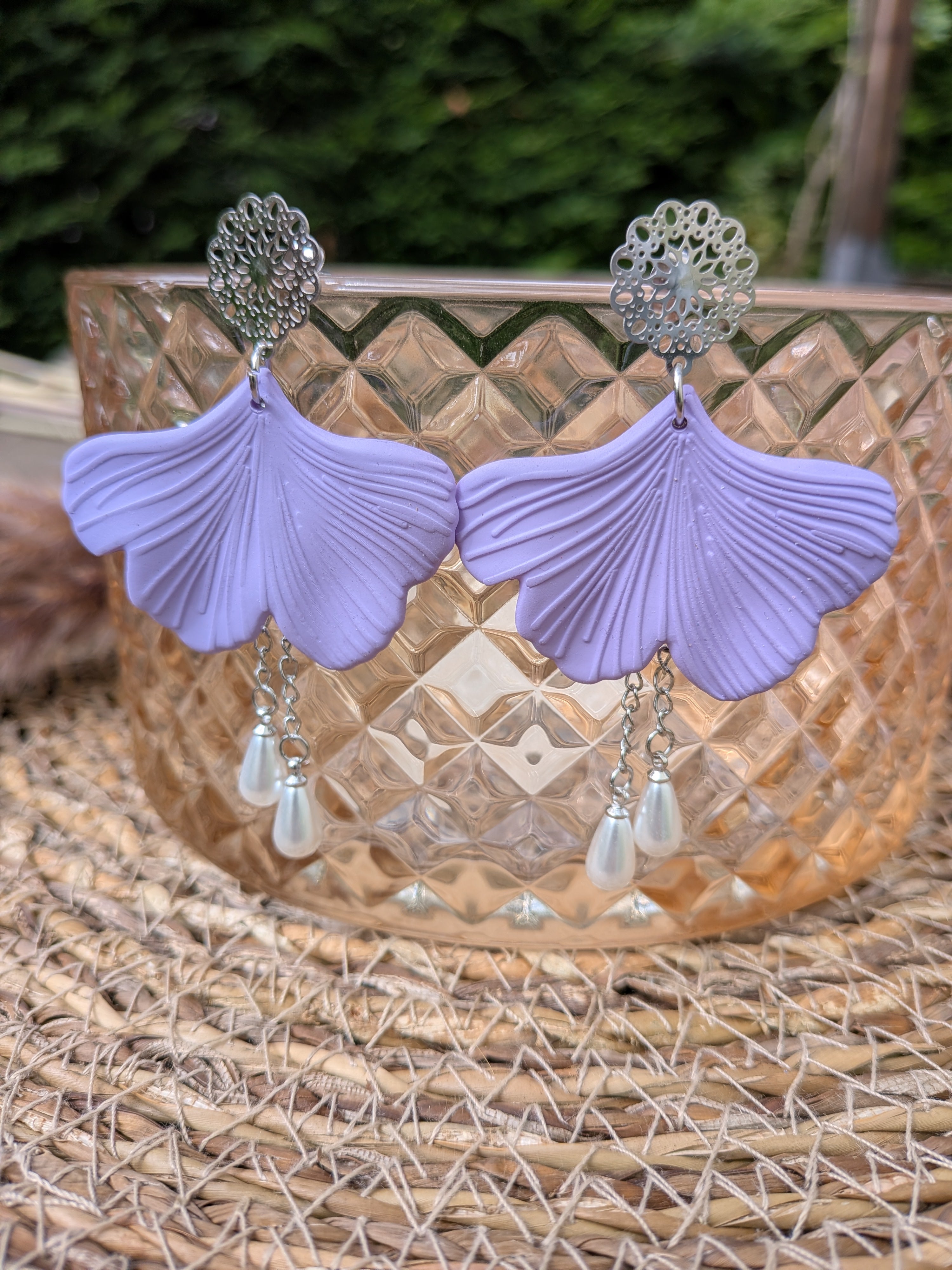 Boucles d'oreilles Ginkgo et perles, version argentée