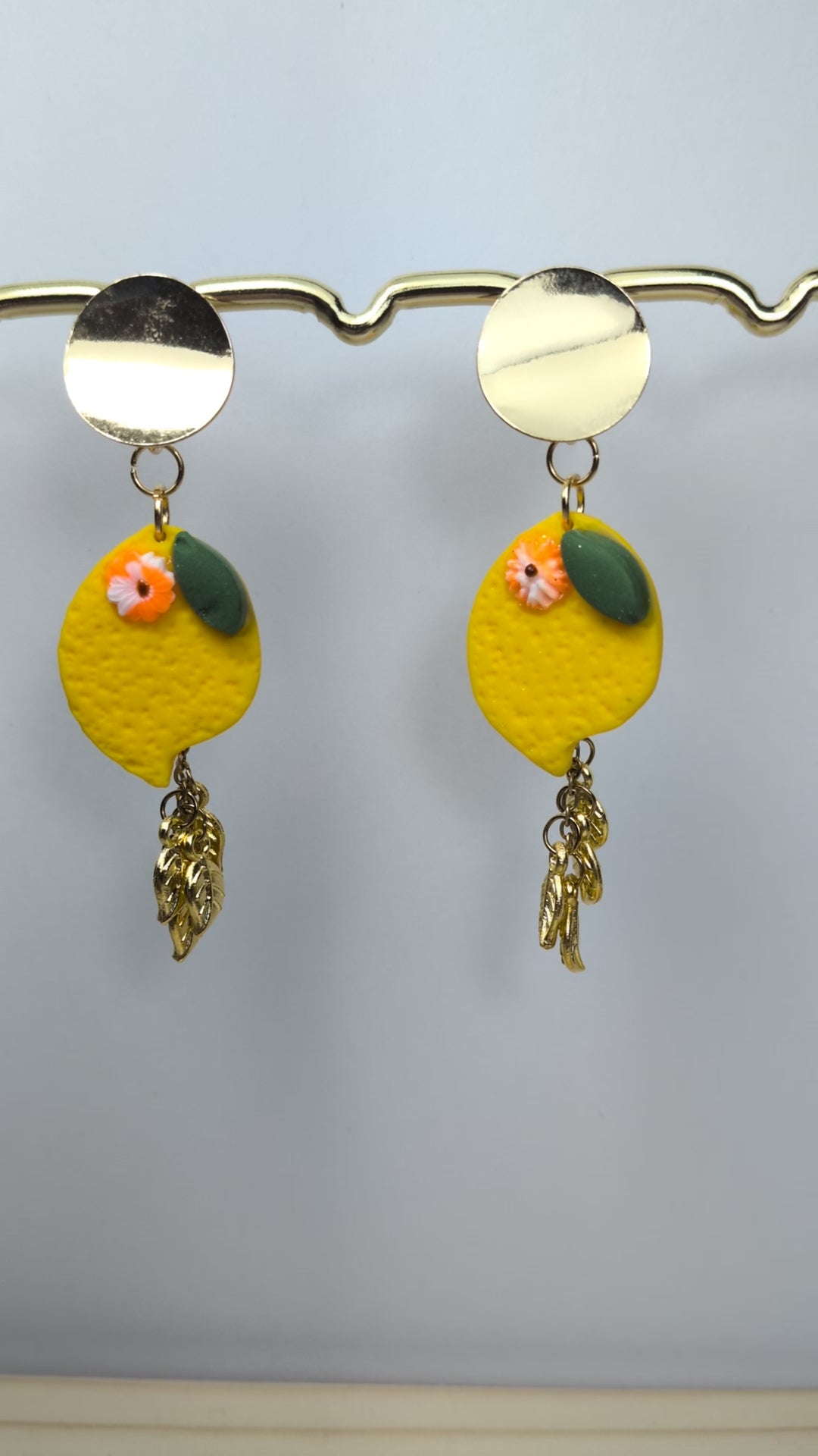 Boucles d'oreilles citron, pate polymère