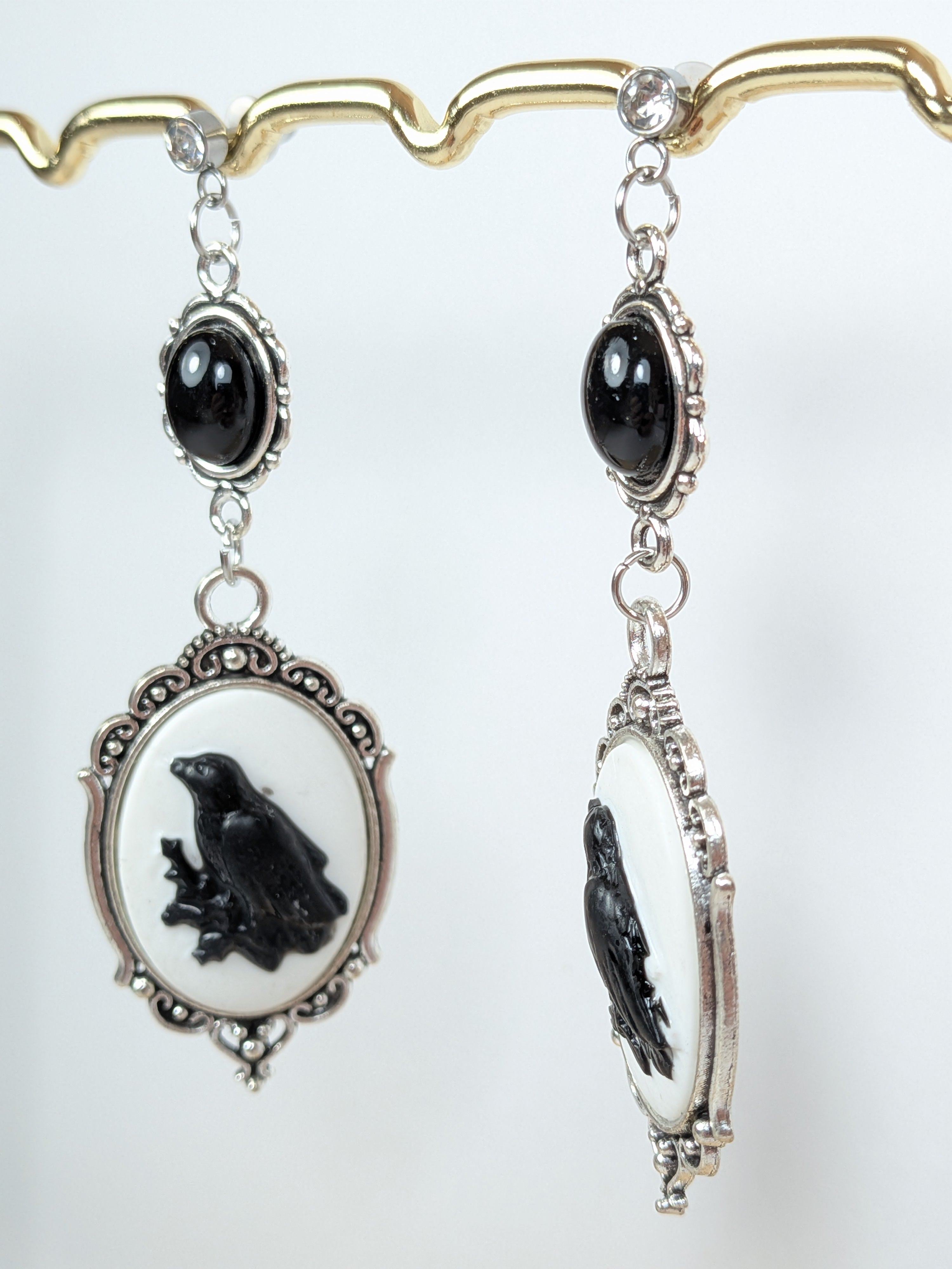 Boucles d'oreilles vintage corbeaux, syle victorien, base acier