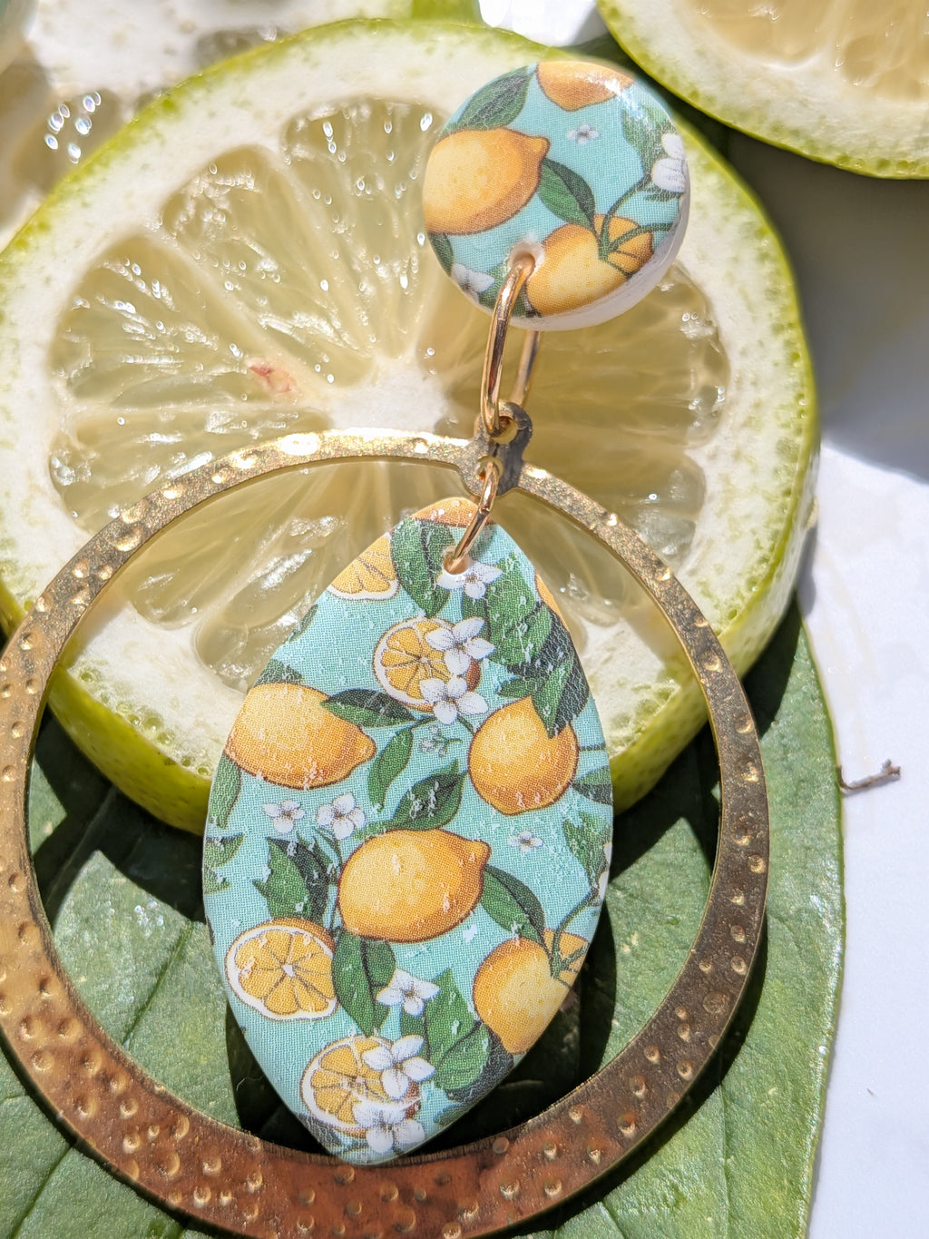 Boucles d'oreilles Fimo Ovale Citrons – Anneau Martelé & Attache Assortie