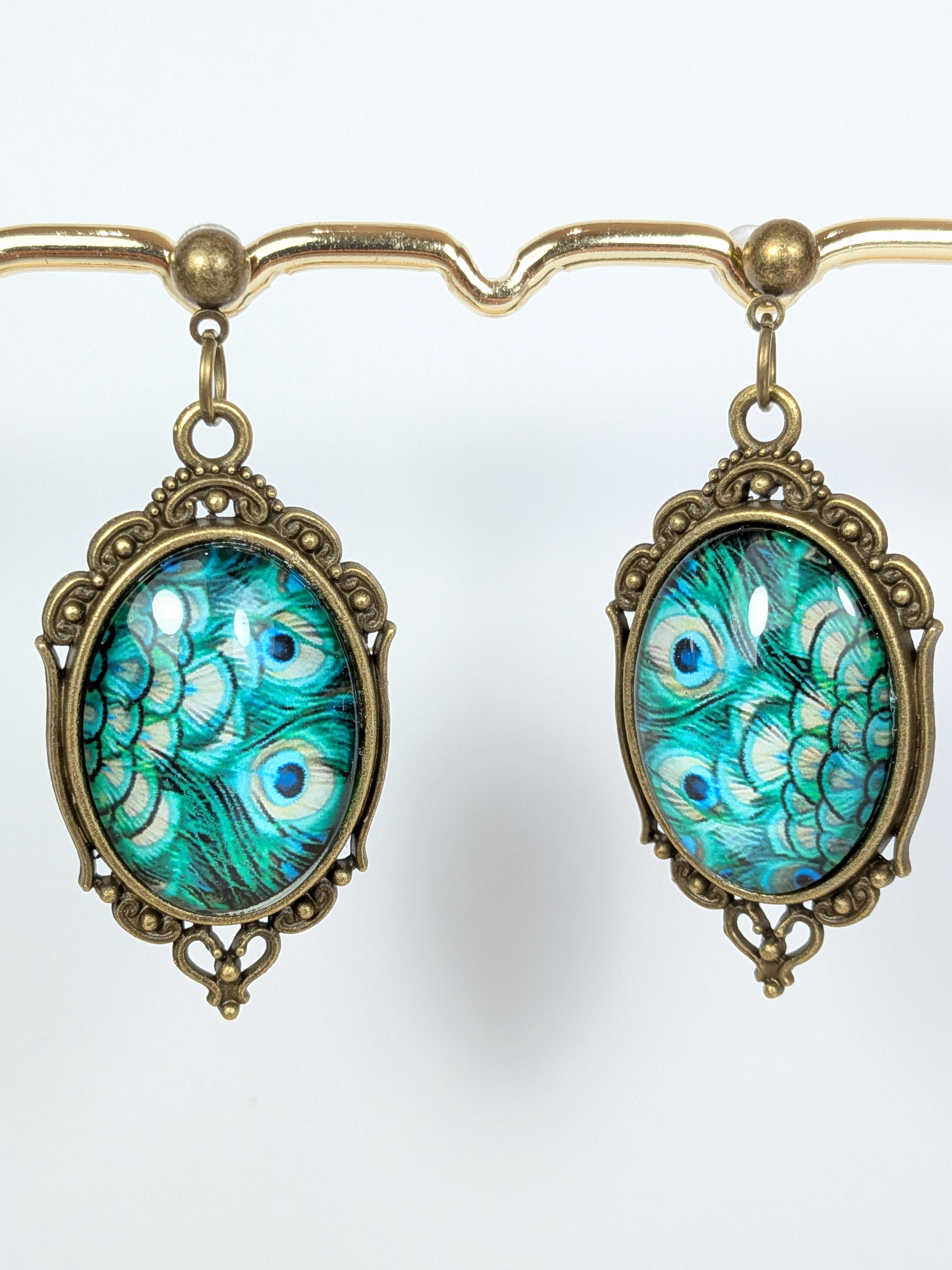 Boucles d'oreilles vintage cabochon roses et paons